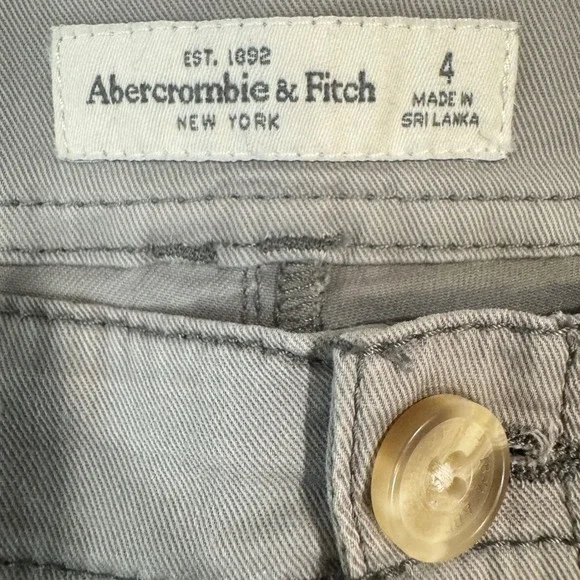 Abercrombie & Fitch Womens Gray Bootcut Chino Trousers Low Rise Pleated Size 4 - Picture 7 of 9